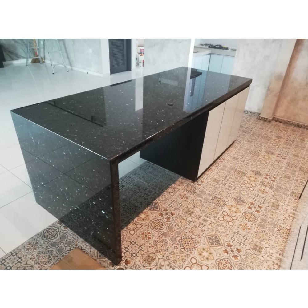 ALUMINIUM KITCHEN CABINET