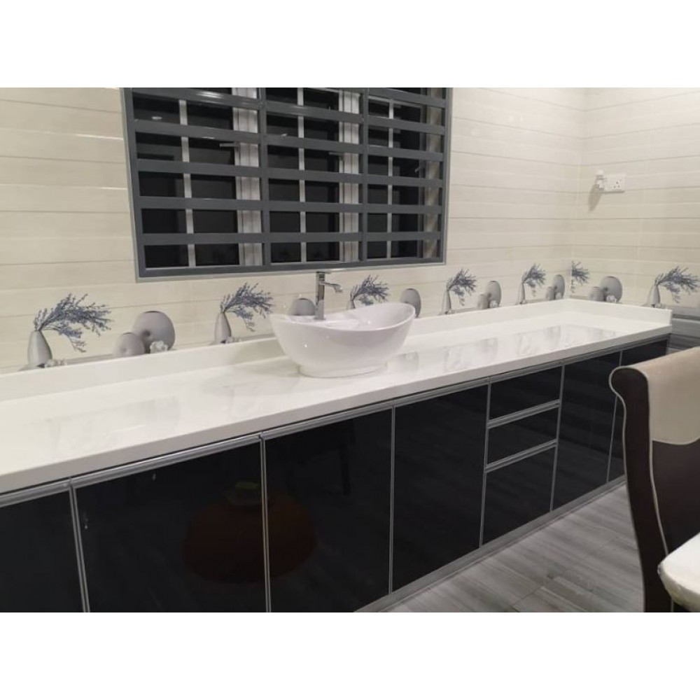 ALUMINIUM KITCHEN CABINET