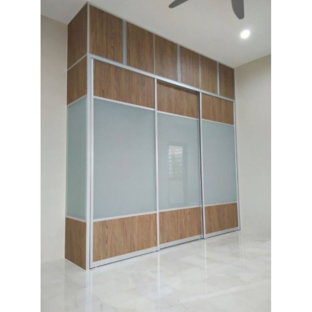 ALUMINIUM WARDROBE