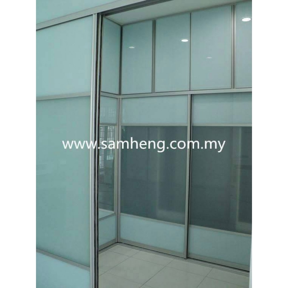 ALUMINIUM WARDROBE